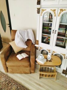 How to Create a Cozy Reading Nook in Any Small Space